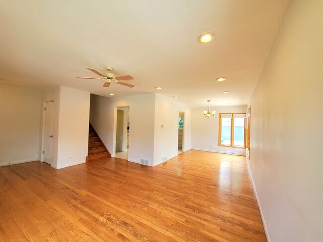 Foto del edificio - 4715 W Lake Ave