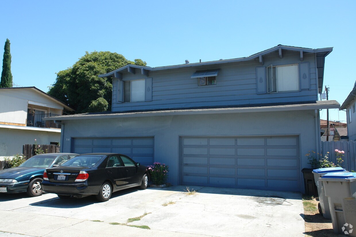 Primary Photo - 718 Concord Ave