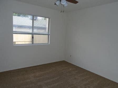 Building Photo - 7812 N Laurelglen Blvd