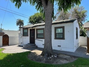 Building Photo - 4623 Kensington Dr