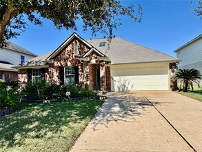 Building Photo - 7617 Waterlilly Ln