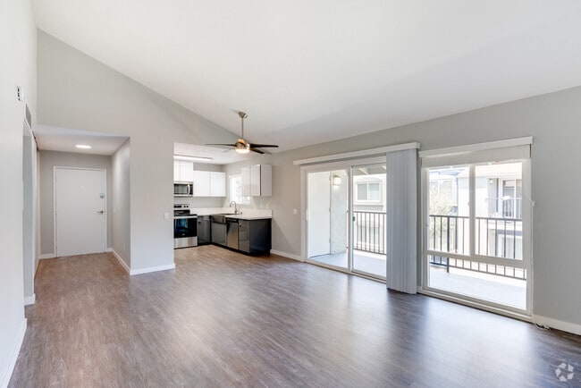 2HAB, 2BA - 919 ft² - West Fifth Apartments