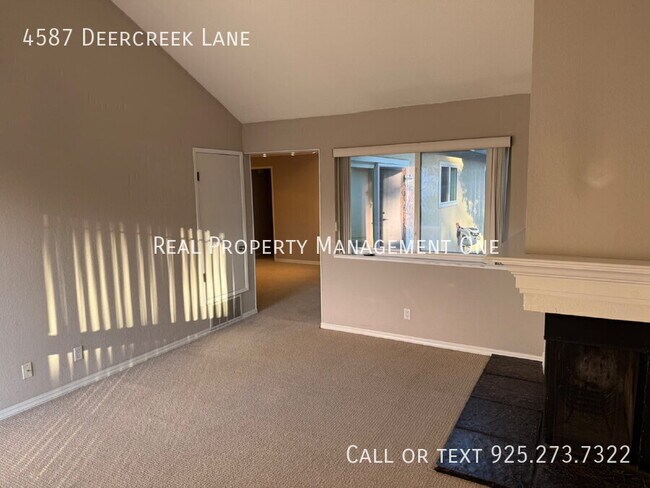 Foto del edificio - 4587 Deercreek Ln
