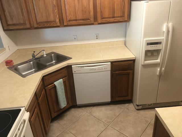 Foto del edificio - 8253 Navarre Pkwy