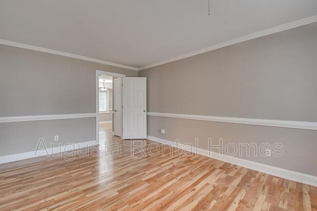 Building Photo - 238 Cavalier Dr