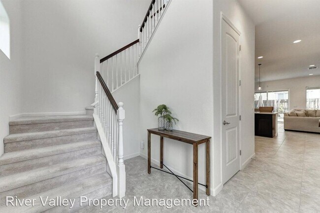 Building Photo - 4 br, 3 bath House - 3743 Kos Island Ave