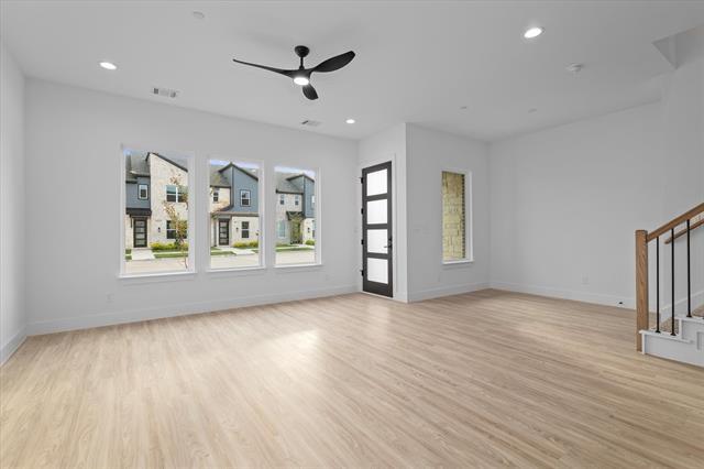 Foto del edificio - 8918 Lowell St