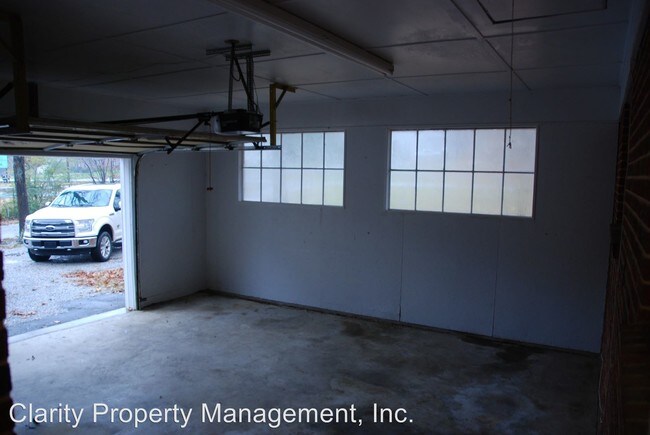 Foto del edificio - 3 br, 2 bath House - 5592 Georgetown Rd