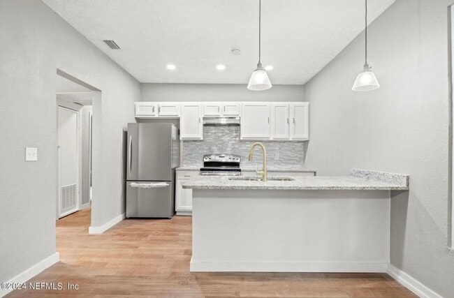 Foto del edificio - 922 Glencarin St
