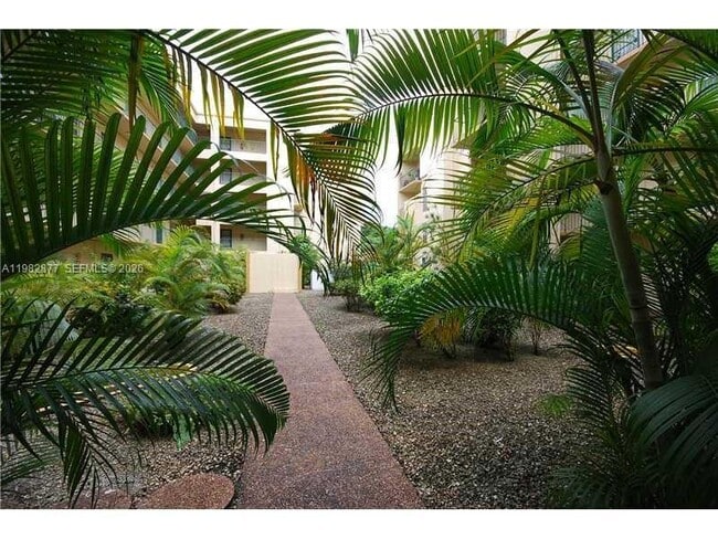 Building Photo - 4500 W 19th Ct