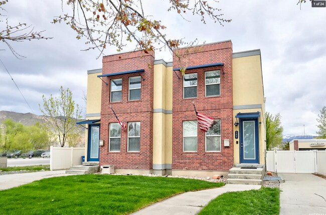 Building Photo - 584 N 8th W