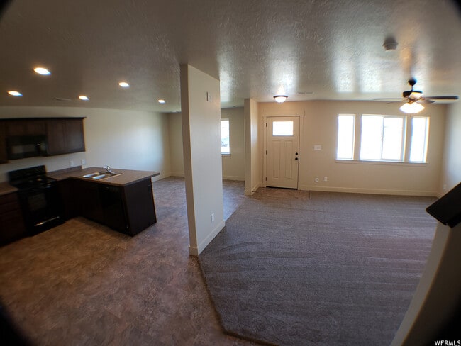 Building Photo - 187 N 1275 W