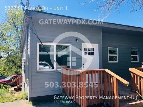 Building Photo - 5322 SE Flavel Dr