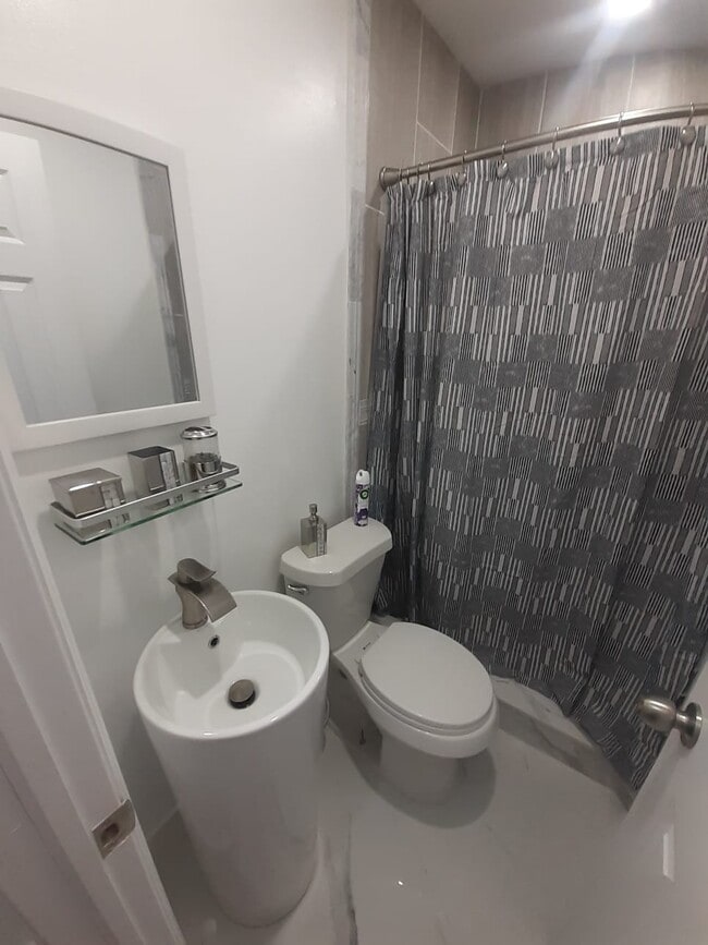 Foto del edificio - 10230 SW 143rd Pl