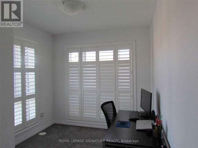 Photo du bâtiment - 434 Athabasca Cmn