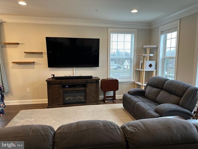 Foto del edificio - 1071 Chapman Cir
