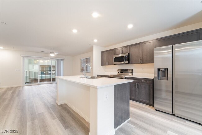 Foto del edificio - 6858 Truffle Gray St