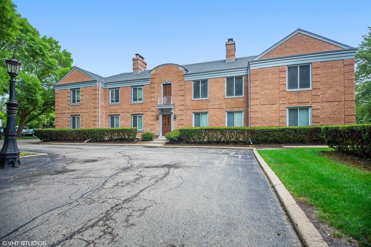 Primary Photo - 1499 Shermer Rd