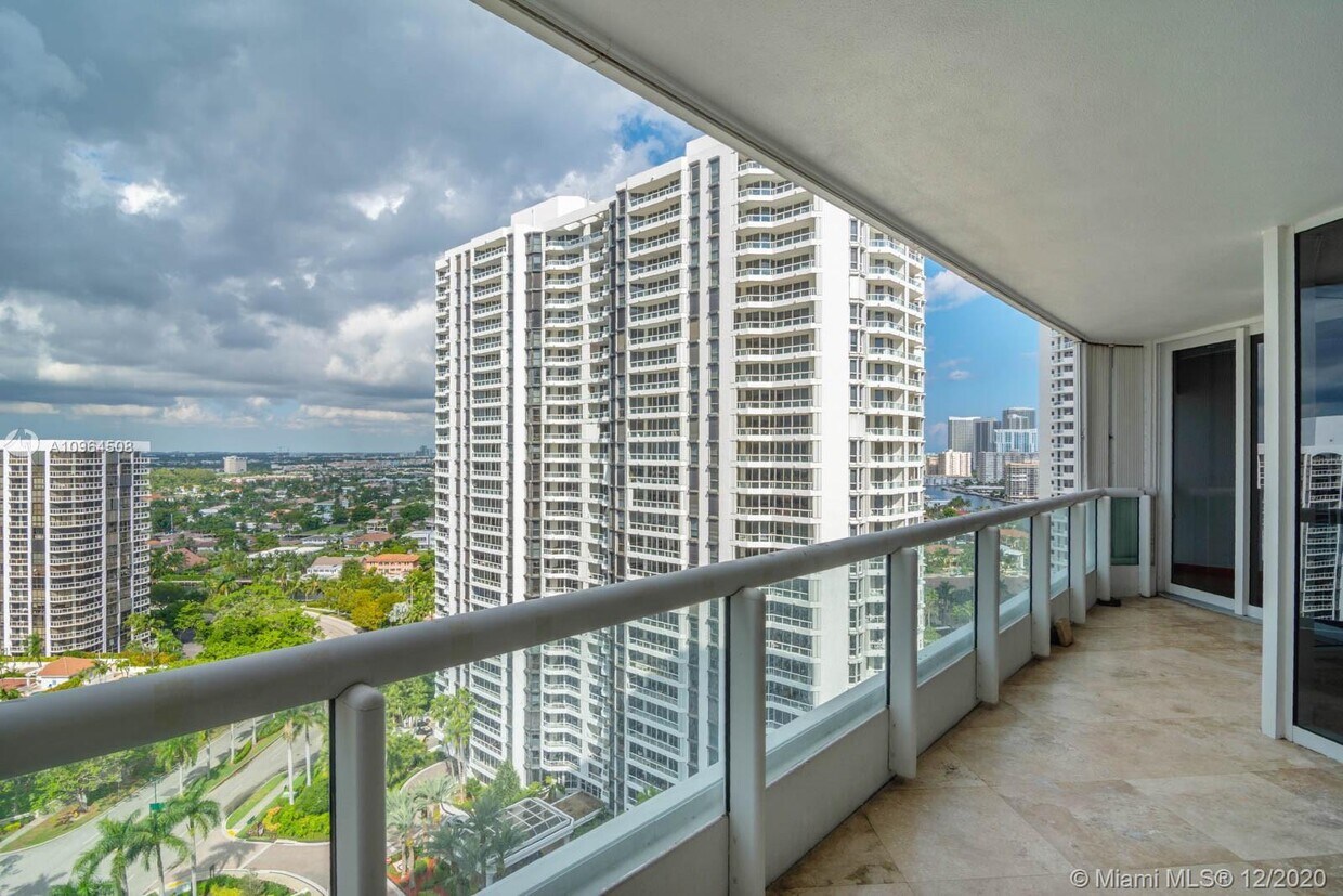 21055 Yacht Club Dr Unit 2104, Aventura, FL 33180 Condo for Rent in