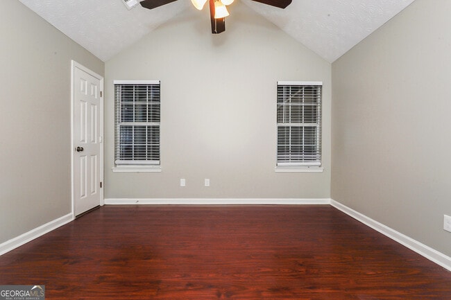 Building Photo - 133 Willow Springs Ln