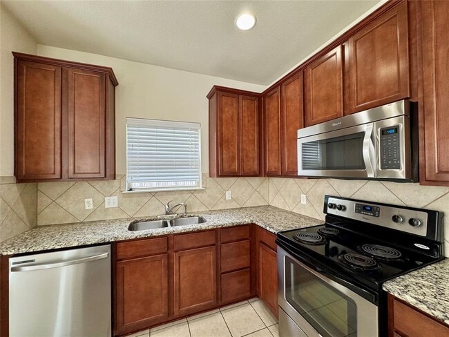 Building Photo - 4016 Kenter Crossing