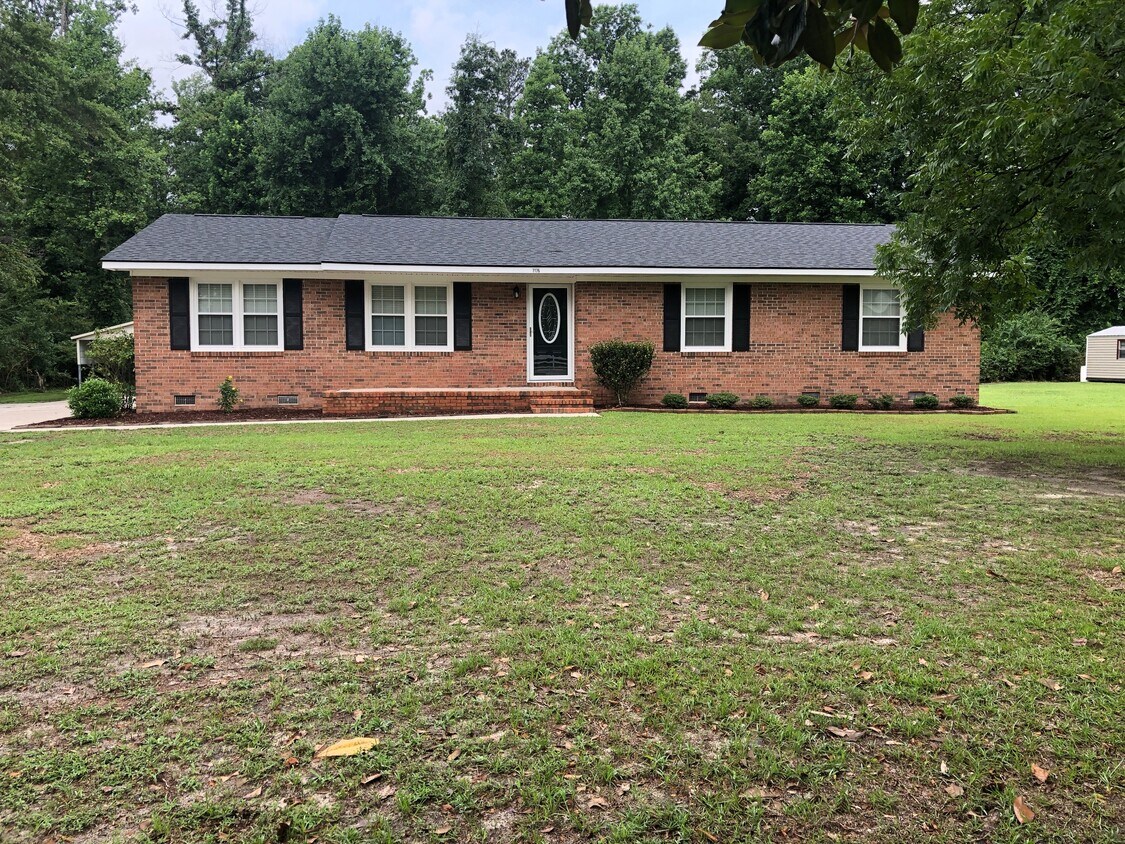 Primary Photo - 7176 Roslin Farm Rd