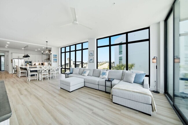 Foto del edificio - 225 Strand Dr