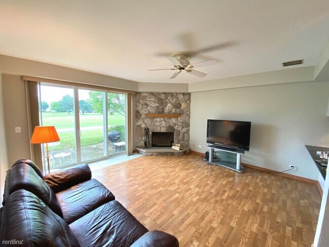 Building Photo - 2 br, 2.5 bath House - 1473 Golfview Dr