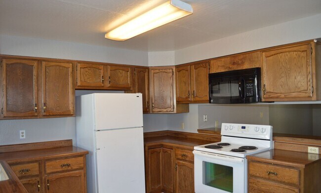Foto del edificio - Charming 2 bedroom, 1 bath Duplex with a 1...