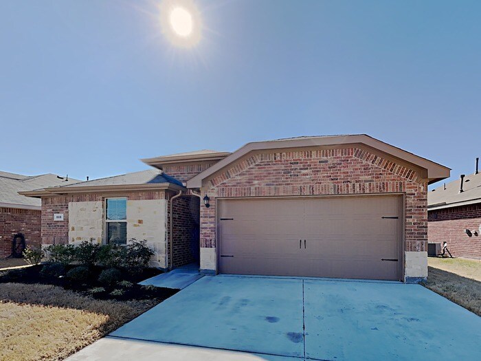 Primary Photo - 808 Hutchins Dr