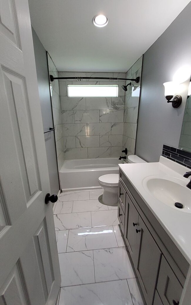 Building Photo - 4375 Deborah Ave