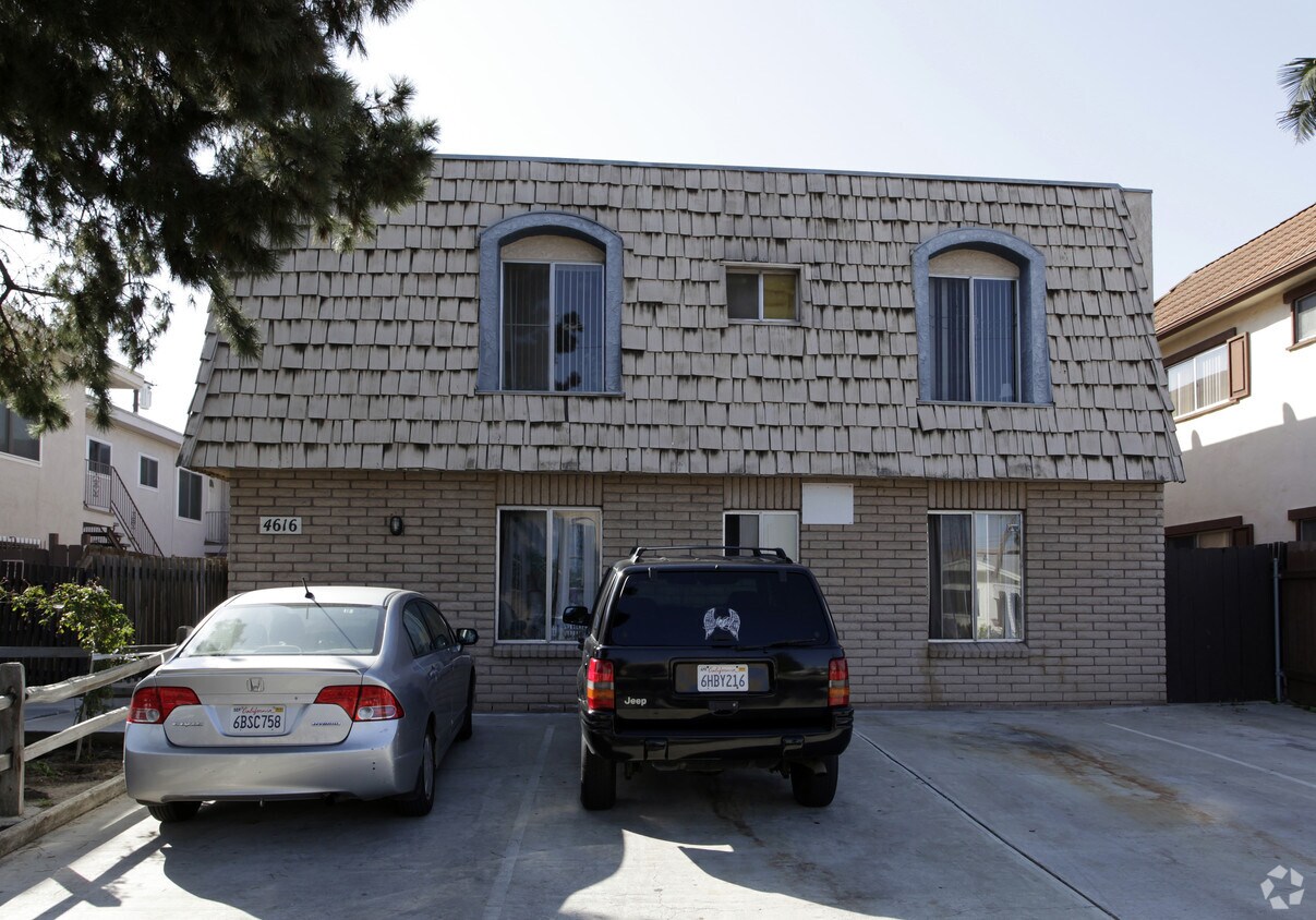 Foto del edificio - 4616 Bancroft St