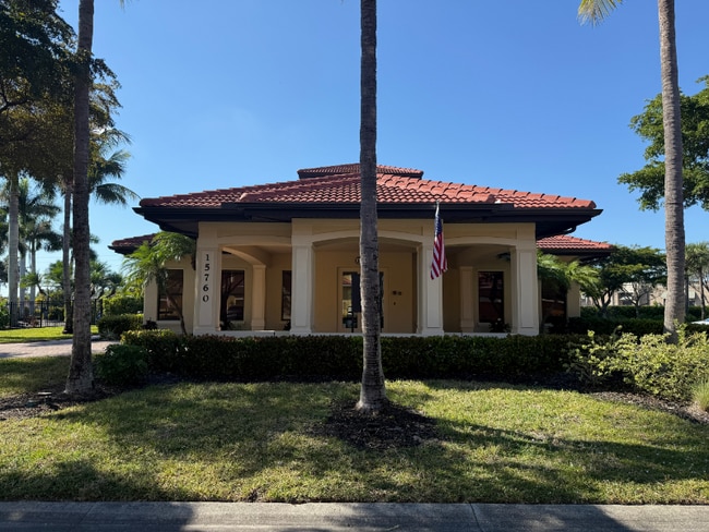 Foto del edificio - 15751 Prentiss Pointe Cir