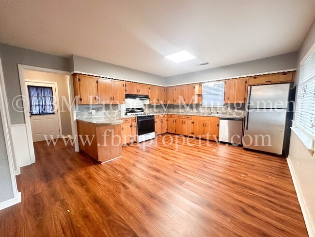 Foto del edificio - 603 E Lampasas St