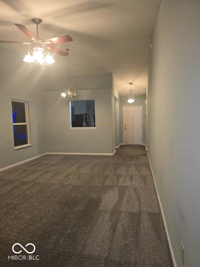 Foto del edificio - 8209 Twin River Dr