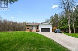 Building Photo - 2554 Creemore Ave