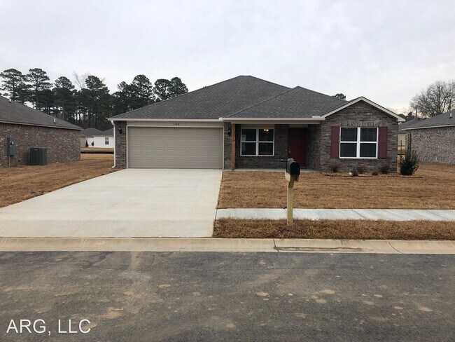 Building Photo - 4 br, 2 bath House - 104 Westwood Drive