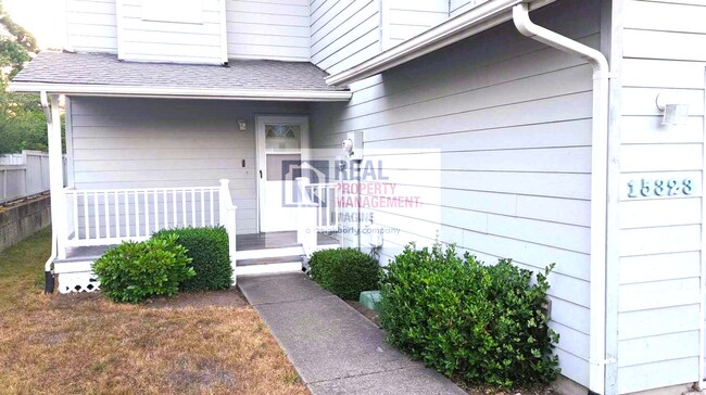 Building Photo - Check Out This Adorable 3 Bedroom, 2.5 Bat...