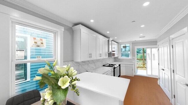 Foto del edificio - 47 Savin Hill Ave