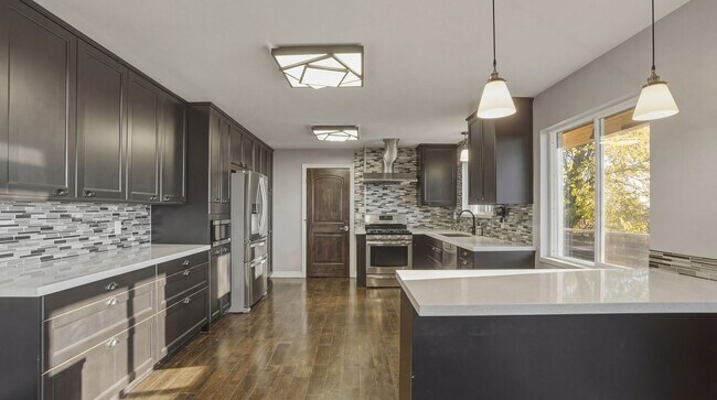 Foto del edificio - Wasatch Blvd Gem!! Hot Tub, Sauna, & Trails in Top SLC Location