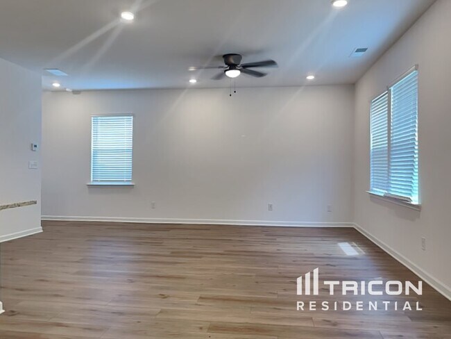 Foto del edificio - 2464 Lennox Rd SE