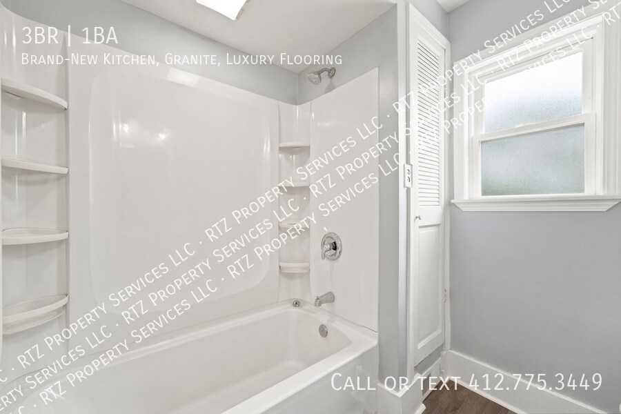Photo - 2412 Grandview Ave-