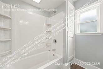 Building Photo - 2412 Grandview Ave