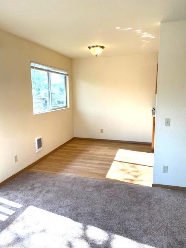 Building Photo - 1 bedroom in Seattle WA 98116