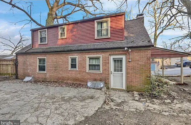 Foto del edificio - 212 Laurel Ave