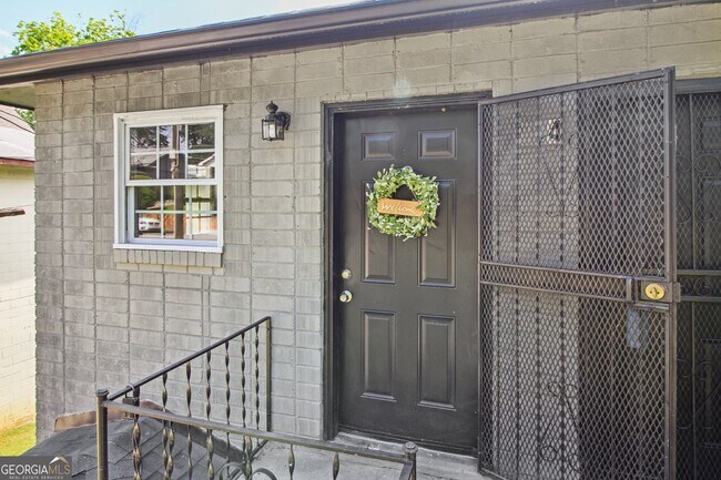 Building Photo - 239 Sciple Terrace NW