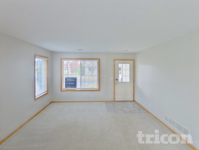 Building Photo - 13758 Flay Ave N