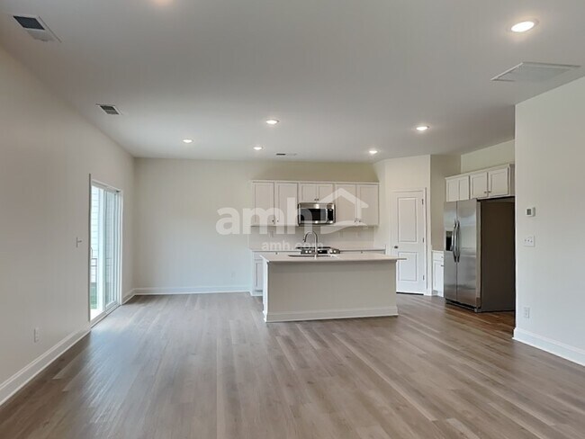Foto del edificio - 3520 Lincoln Hts Ln