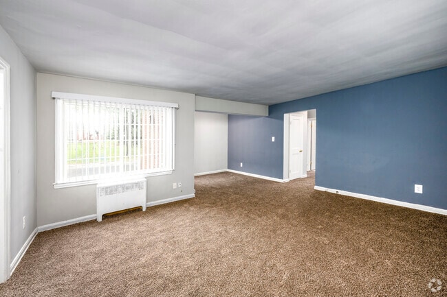 3 habitaciones, 1 baño - 852 pies cuadrados - Sala de estar - Newbury Square