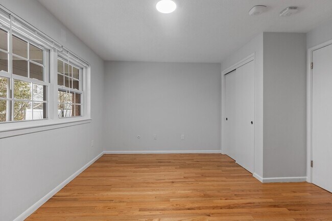 Foto del edificio - 407 Washington St